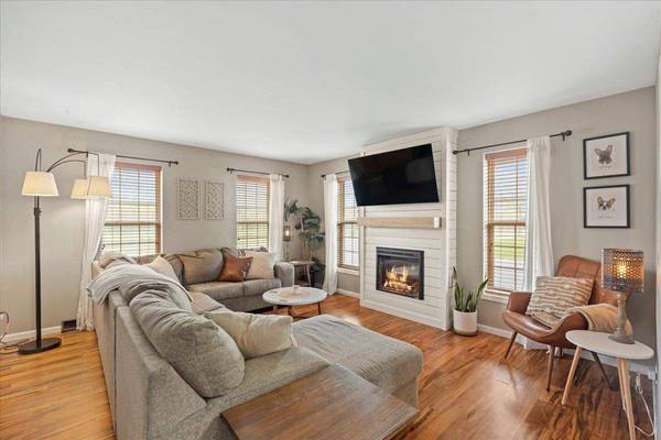 5031 Eagles Perch Drive, Madison, WI 53718