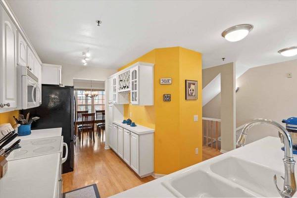 3021 Royal Wulff Terrace, Fitchburg, WI 53711