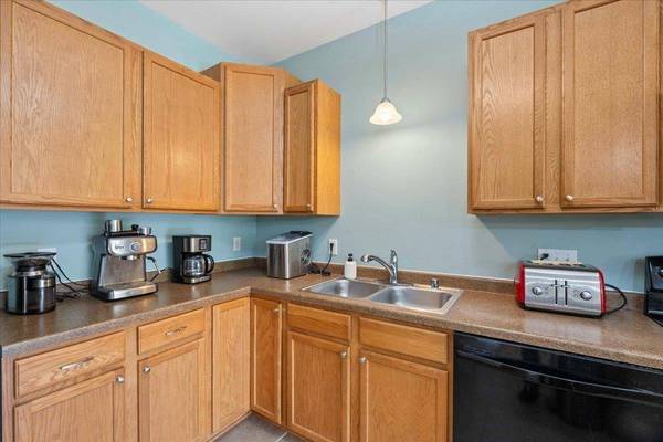 1119 Enterprise Drive, Verona, WI 53593