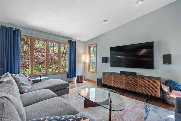 5838 Timber Land Circle, Fitchburg, WI 53711