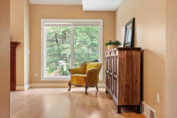 6821 Cross Country Road, Verona, WI 53593