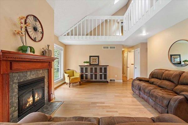 6821 Cross Country Road, Verona, WI 53593