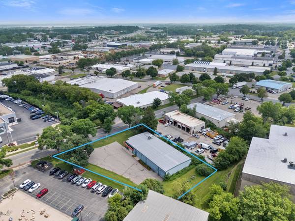 1225 Greenway Cross, Madison, WI 53713