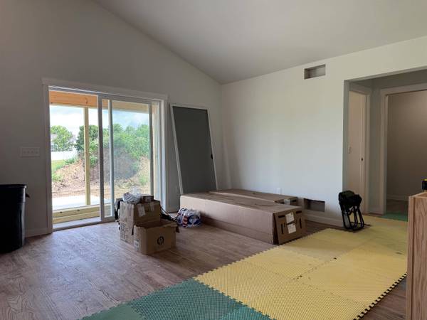 129 Douglas Drive, Brooklyn, WI 53521