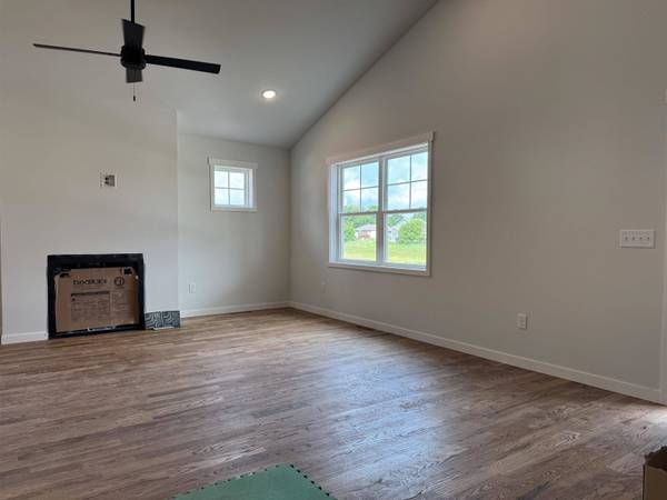 129 Douglas Drive, Brooklyn, WI 53521