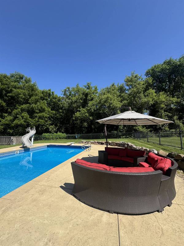 4863 Enchanted Valley Road, Middleton, WI 53562