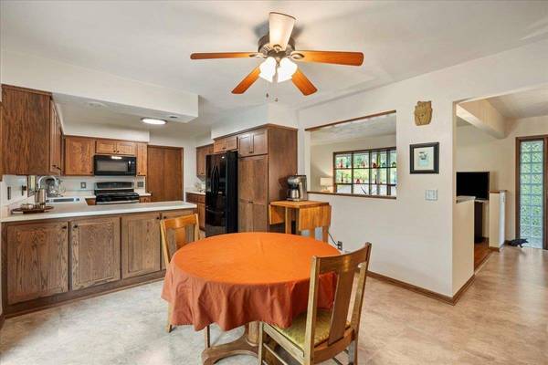 3604 Tura Road, Mcfarland, WI 53558