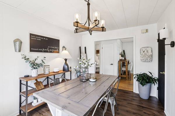 516 Clover Lane, Fort Atkinson, WI 53538