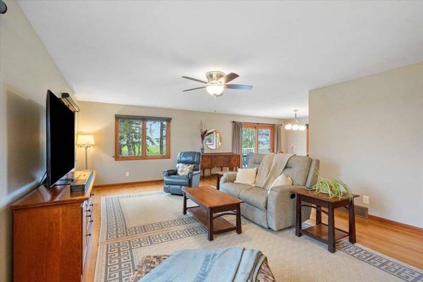 7814 County Road A, Verona, WI 53593