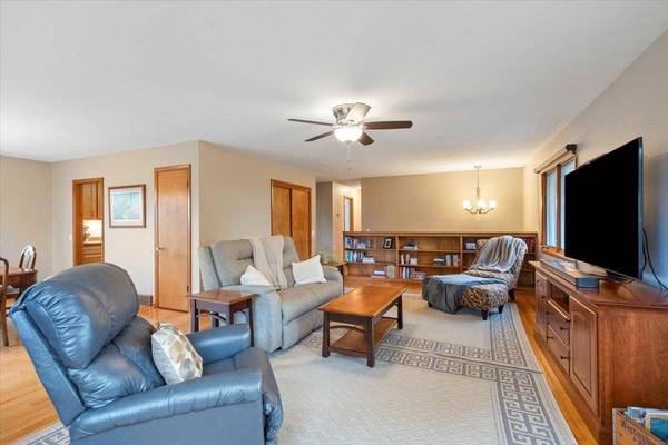 7814 County Road A, Verona, WI 53593