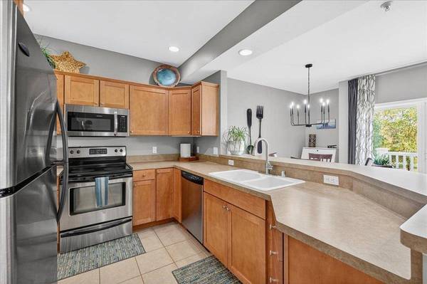 40 Keystone Way #39, Fitchburg, WI 53711