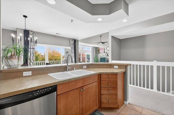 40 Keystone Way #39, Fitchburg, WI 53711