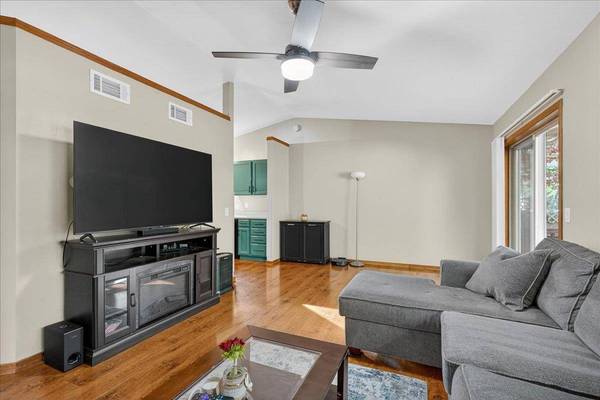 2802 Wayland Drive, Madison, WI 53713