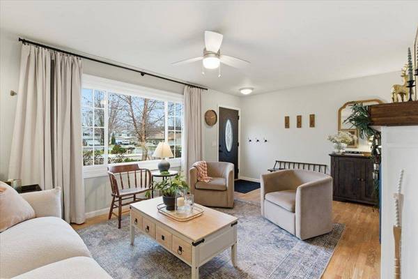 127 Thomson Lane, Oregon, WI 53575