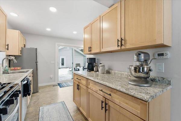 4218 Warwick Way, Madison, WI 53711