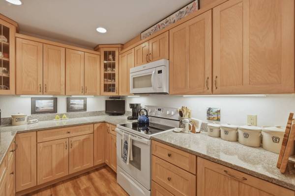 2820 Marshall Court #3, Madison, WI 53705