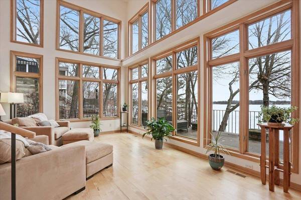 N6802 Shorewood Hills Road, Lake Mills, WI 53551