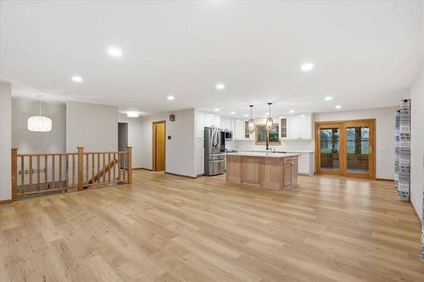 5566 Mary Lake Road, Waunakee, WI 53597