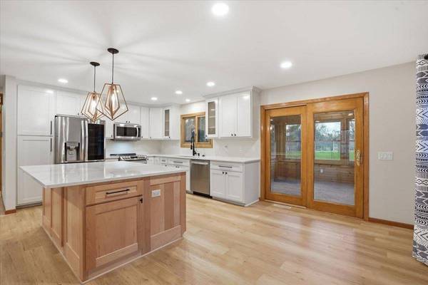 5566 Mary Lake Road, Waunakee, WI 53597