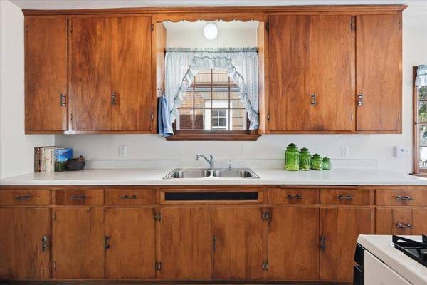 453 Virginia Terrace, Madison, WI 53726