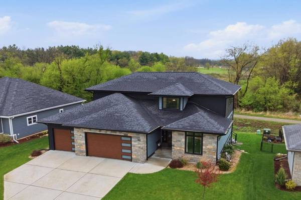 5326 Mary Lane, Fitchburg, WI 53711