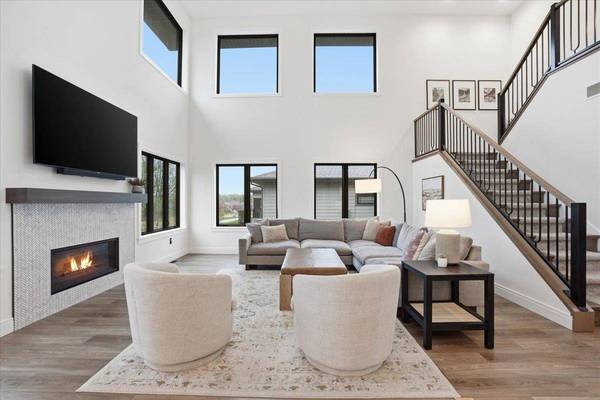 5326 Mary Lane, Fitchburg, WI 53711