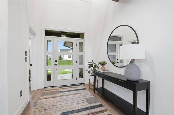 5326 Mary Lane, Fitchburg, WI 53711