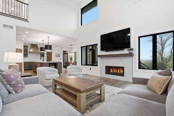 5326 Mary Lane, Fitchburg, WI 53711