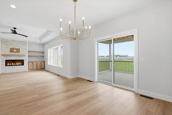 567 Morning Cove Circle, Verona, WI 53593