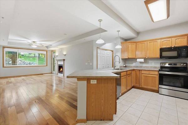 3001 Stratton Way #105, Madison, WI 53719