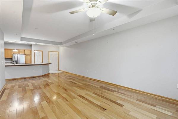 3001 Stratton Way #105, Madison, WI 53719