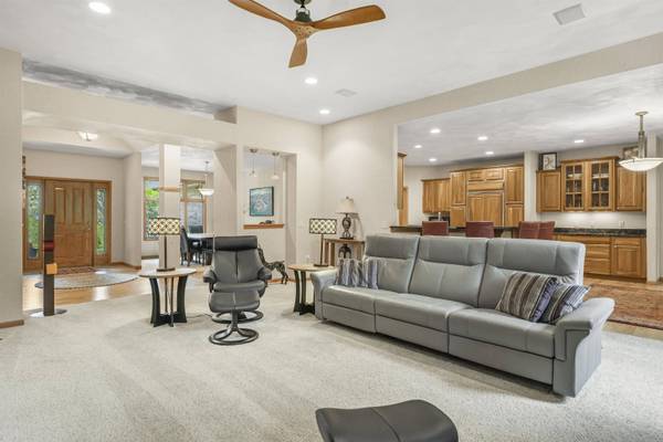 7622 N Orchard View Drive, Evansville, WI 53536