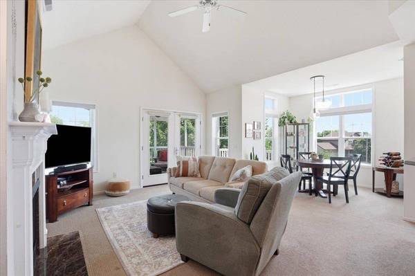 36 Keystone Way #32, Fitchburg, WI 53711