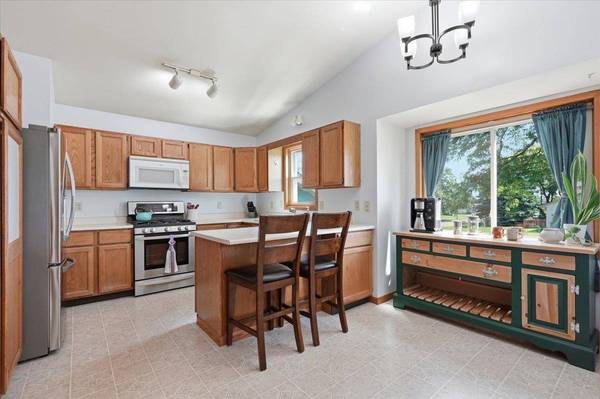 699 Robin Drive, Sun Prairie, WI 53590