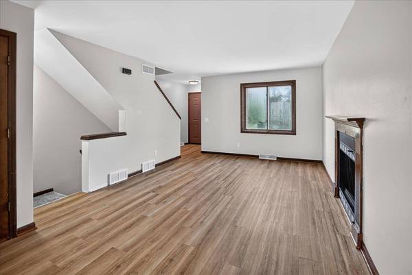 6866 Park Ridge Drive, Madison, WI 53719