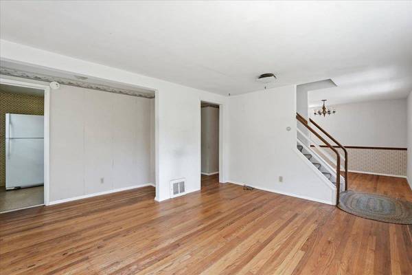 3902 Winnemac Avenue, Madison, WI 53711