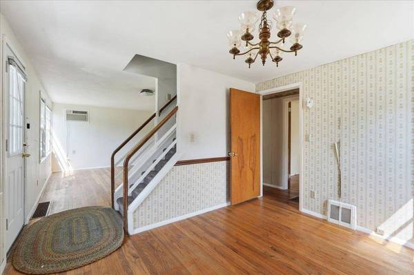 3902 Winnemac Avenue, Madison, WI 53711
