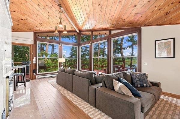 W10192 Schiefelbein Road, Poynette, WI 53955