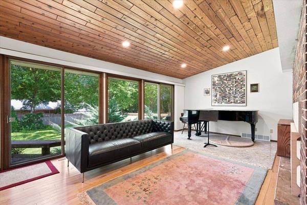 6402 Inner Drive, Madison, WI 53705