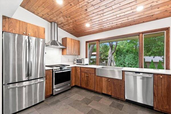 6402 Inner Drive, Madison, WI 53705