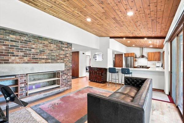6402 Inner Drive, Madison, WI 53705