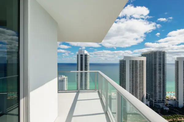 Discover the Best Luxury Condos in Boca Raton,Alex Mendel
