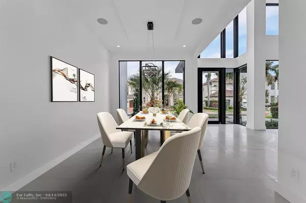 948 Banyan Drive, Delray Beach, FL 33483