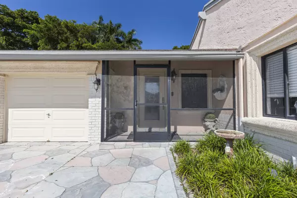 21665 Sutters LN, Boca Raton, FL 33428