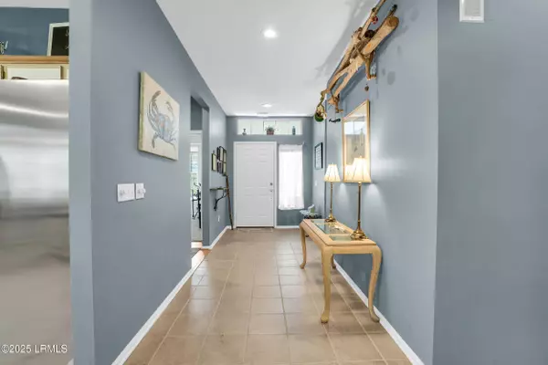 35 Broughton CIR Circle, Bluffton, SC 29909