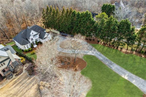 8625 Anchor On Lanier CT, Gainesville, GA 30506