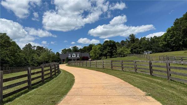 5945 Bannister RD, Cumming, GA 30028