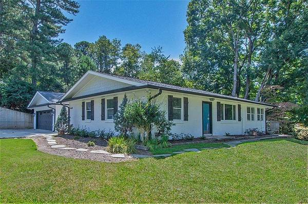 6648 Garrett RD, Buford, GA 30518