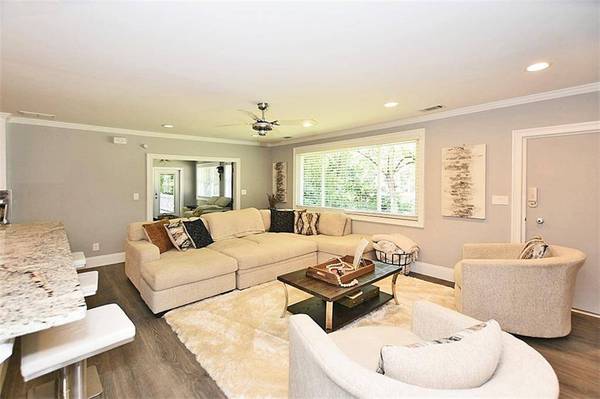 6648 Garrett RD, Buford, GA 30518