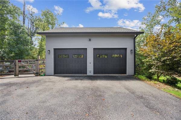 305 Wilkie RD, Ball Ground, GA 30107